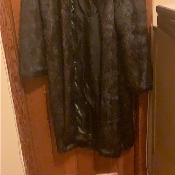 Faux fur coat - Picture 2 of 4